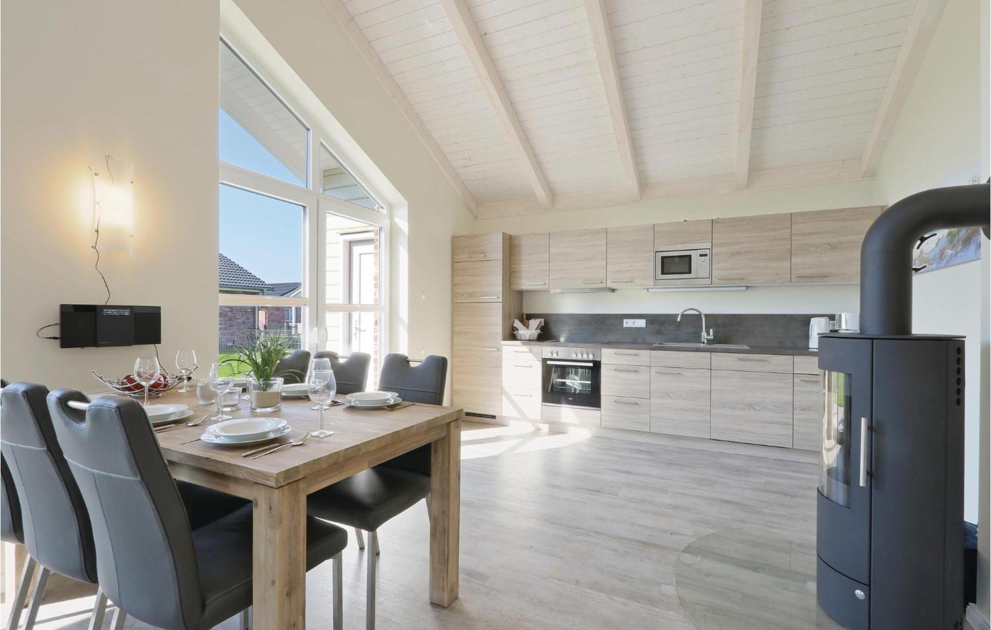 Awesome Home In Dagebuell With Kitchen Buitenkant foto